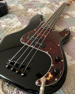 Squier Pbass