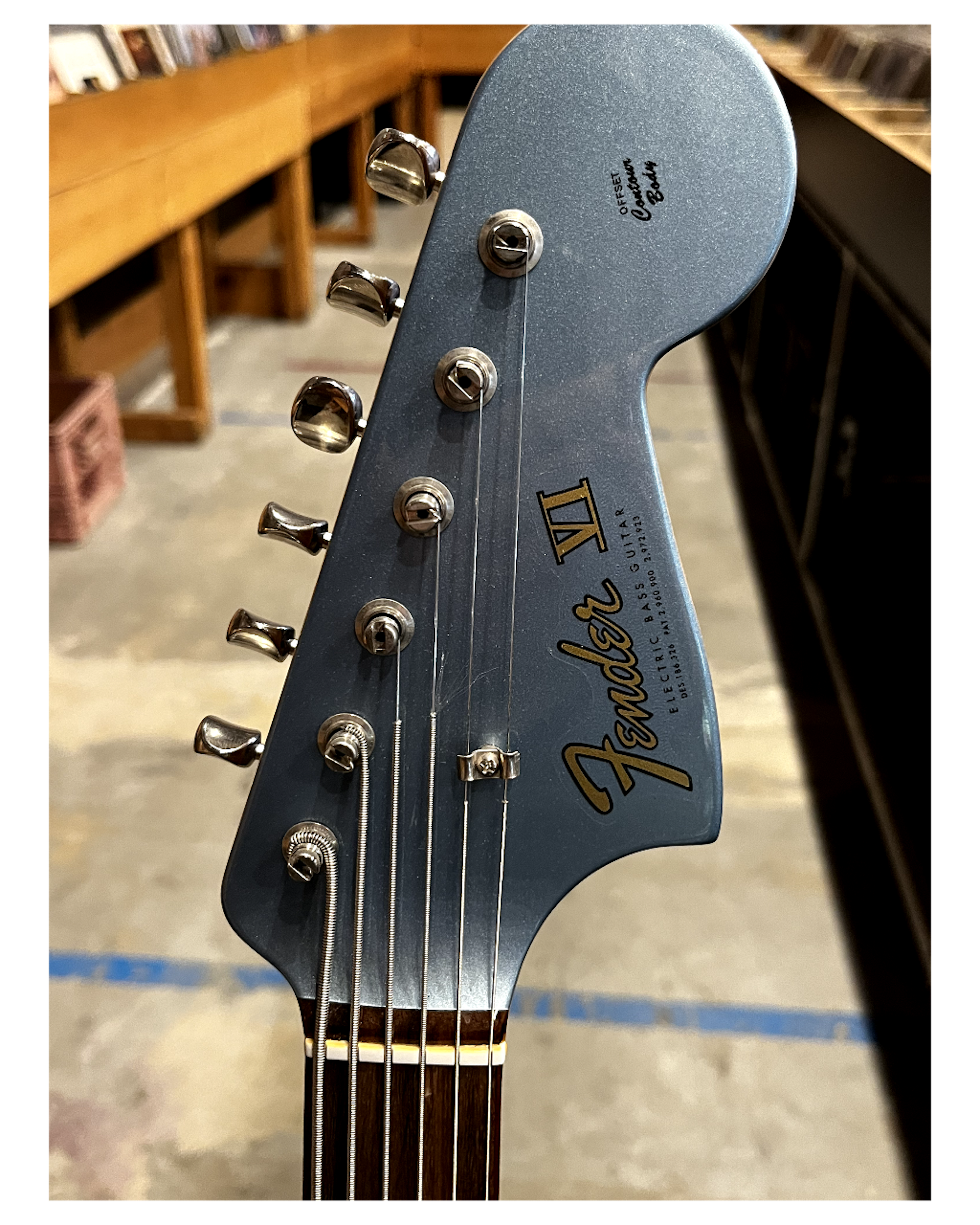 listings/169/images/1752170712116-2012-Fender-Bass-VI-Custom-Shop-0005.png