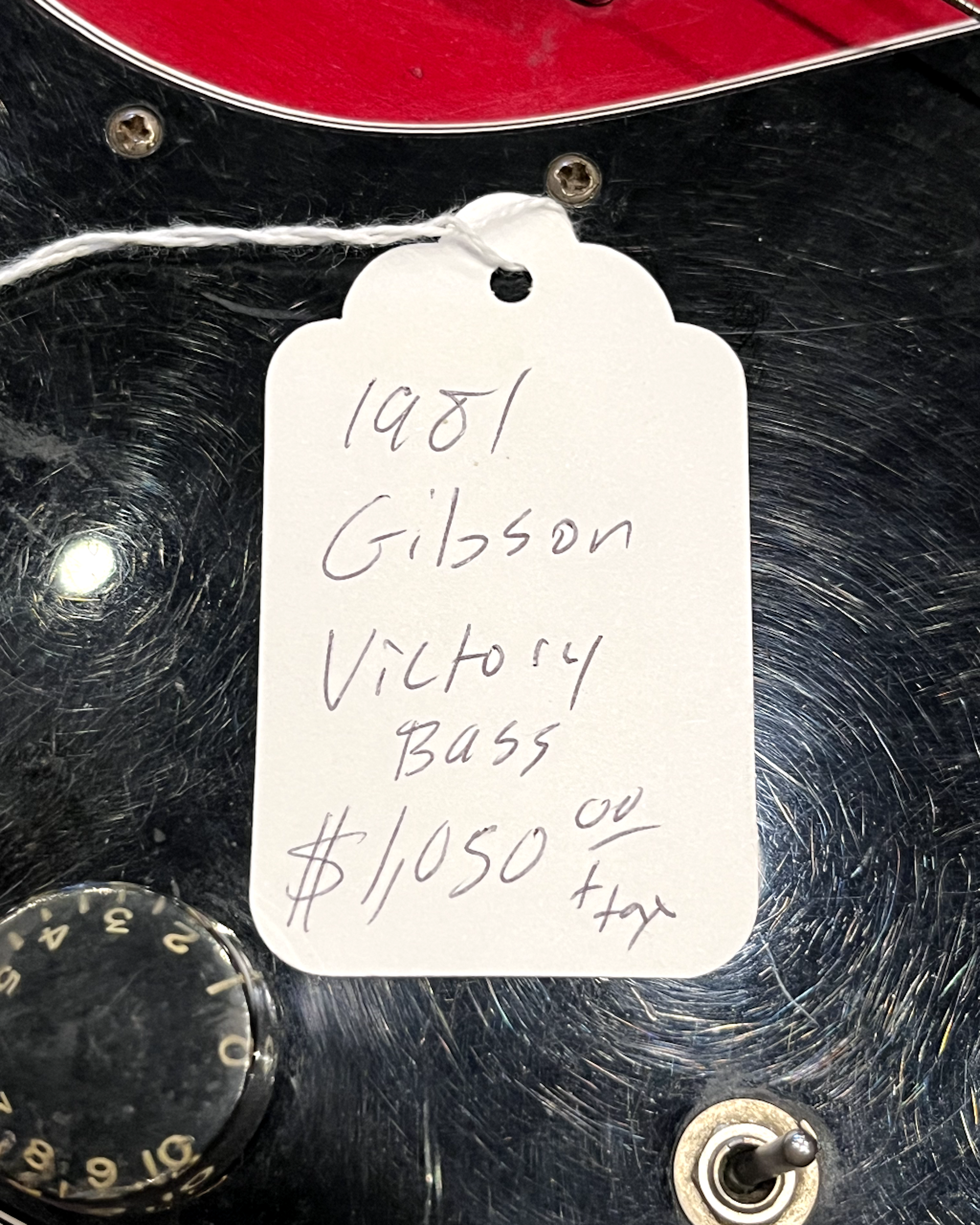 listings/177/images/1752263135755-1981-Gibson-Victory-Bass-000.png