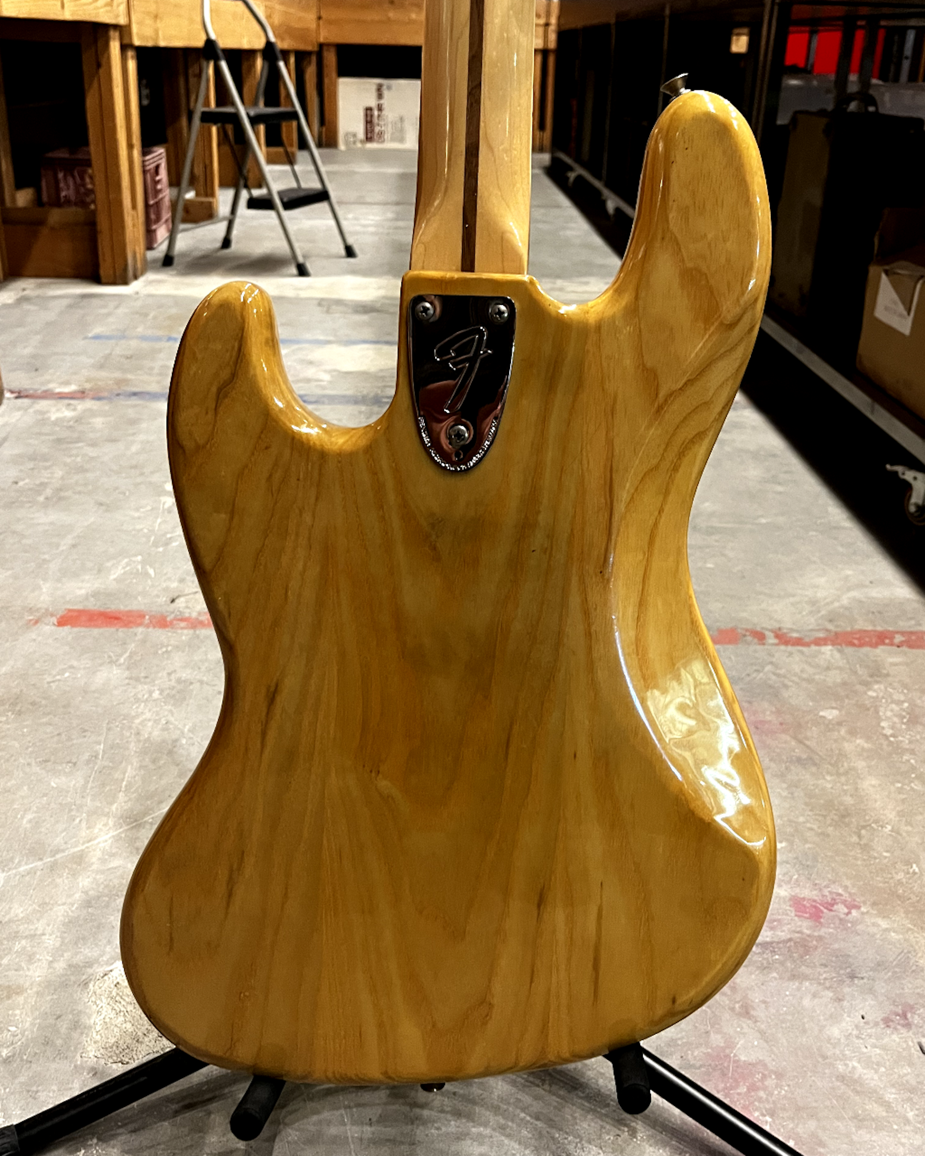 listings/188/images/1752267883111-1978-Fender-Jazz-Bass-005.png
