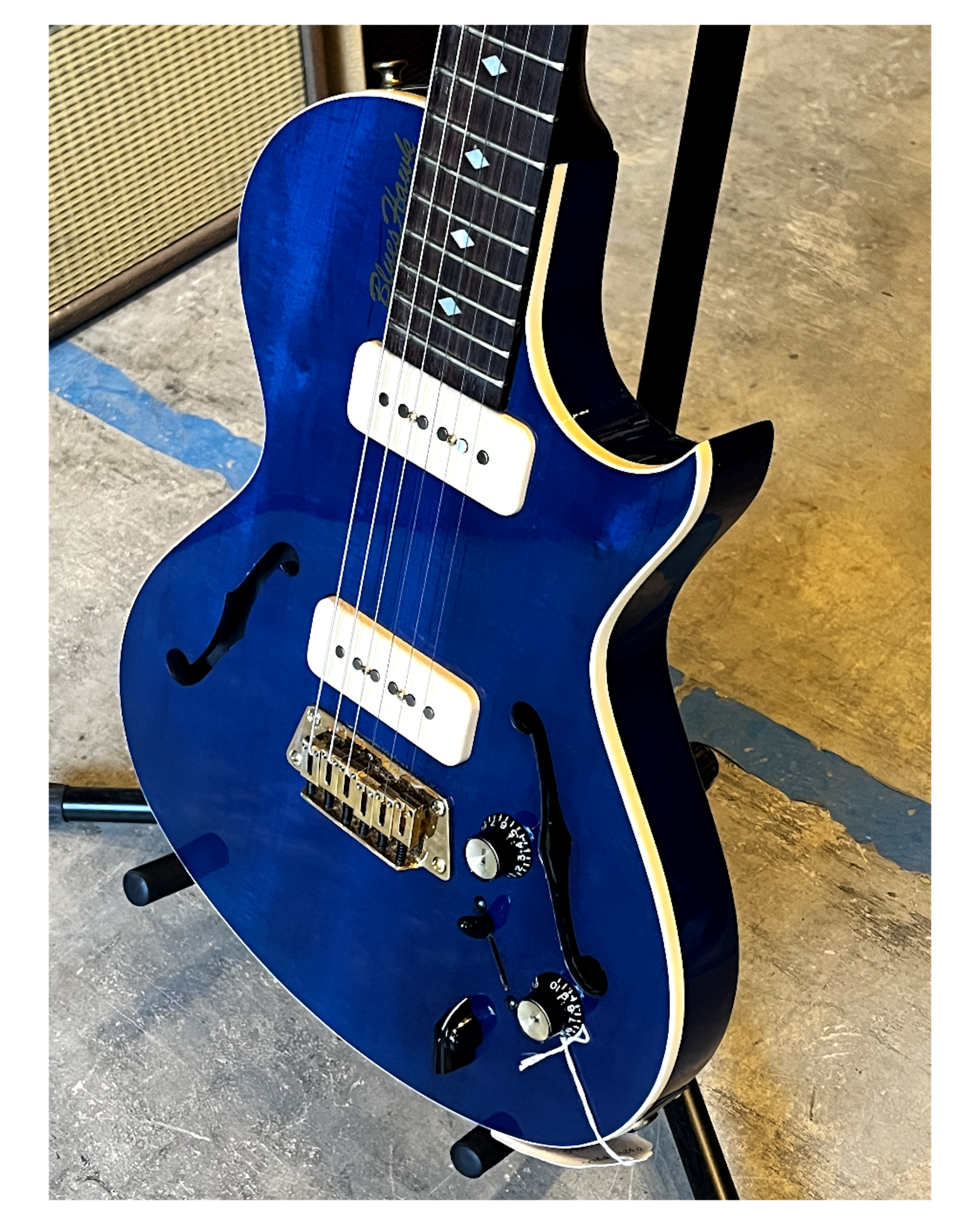listings/226/images/1752541831822-2001-Gibson-Blues-Hawk-w0HSC-3.png