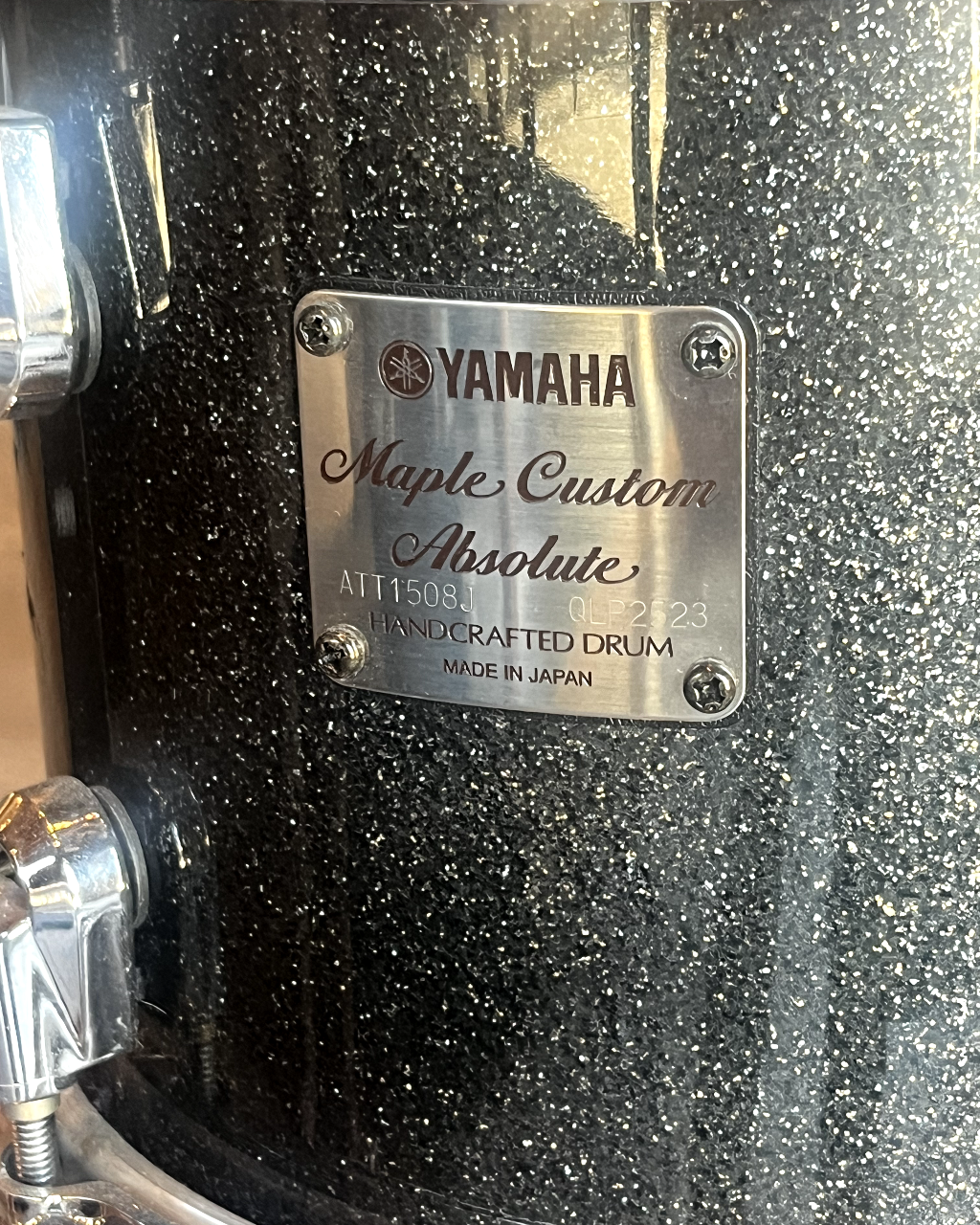 listings/266/images/1752617025034-Yamaha-Maple-Custom-Absolute-Drum-set-05.png