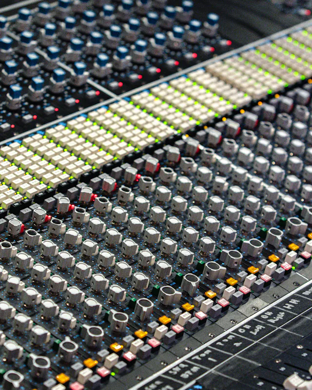 Vintage API Legacy Recording Console | Resyn