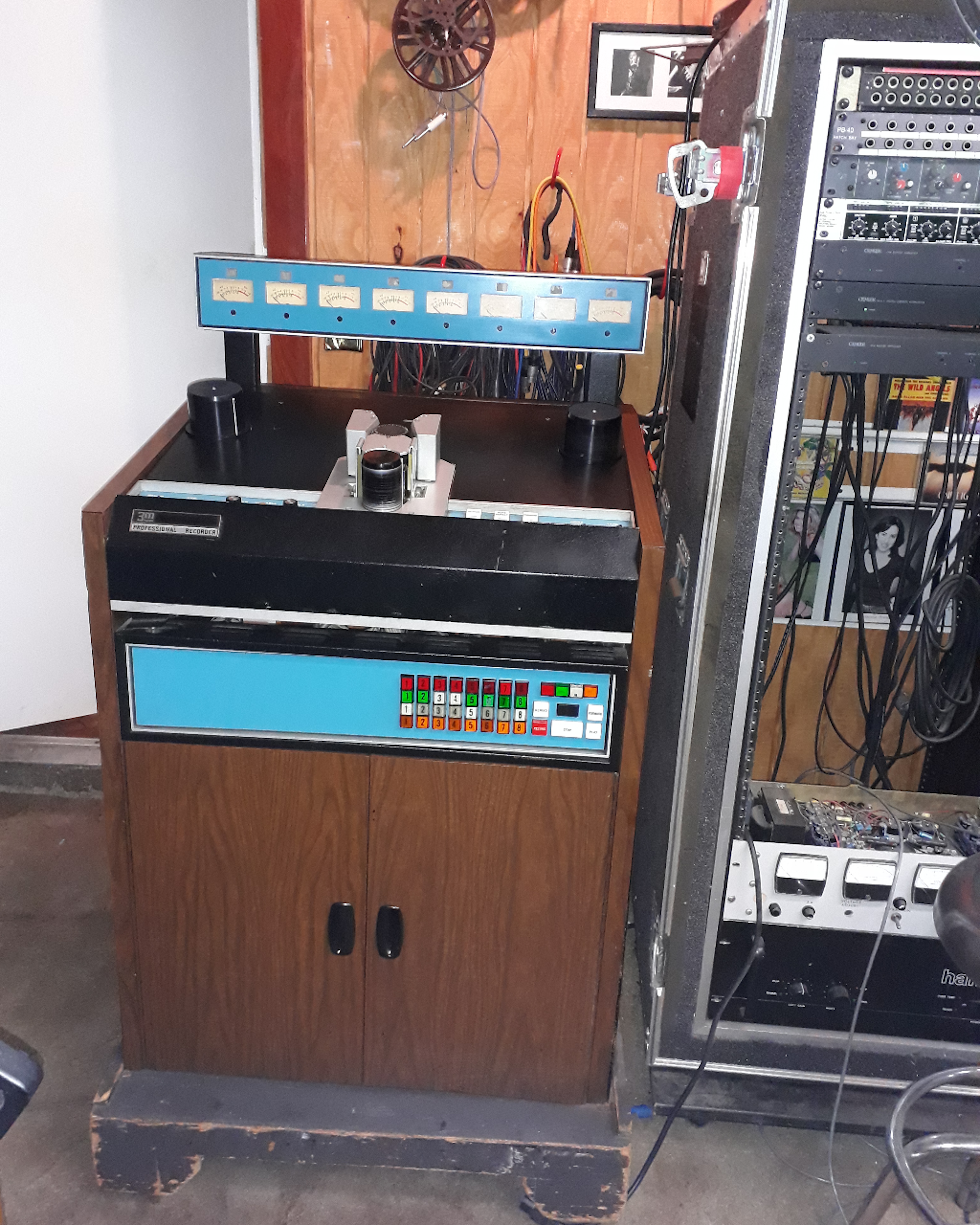 3m M79 1" 8 track reel to reel.