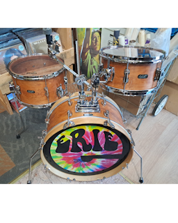 Solid shell Steambent Vintage Cherry Slim Drum set by Witt Percussion