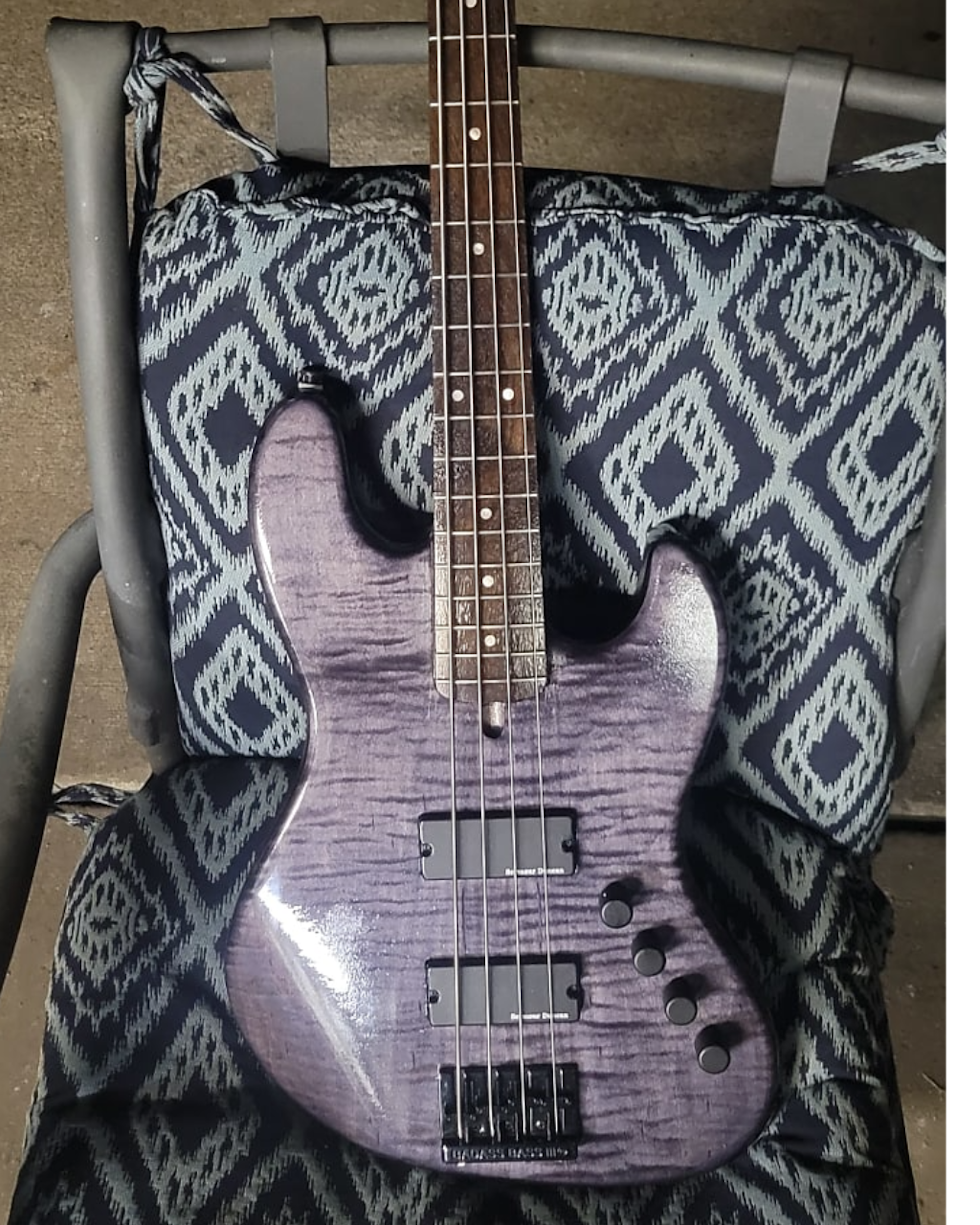 Fender Jbass medium scale (clone)