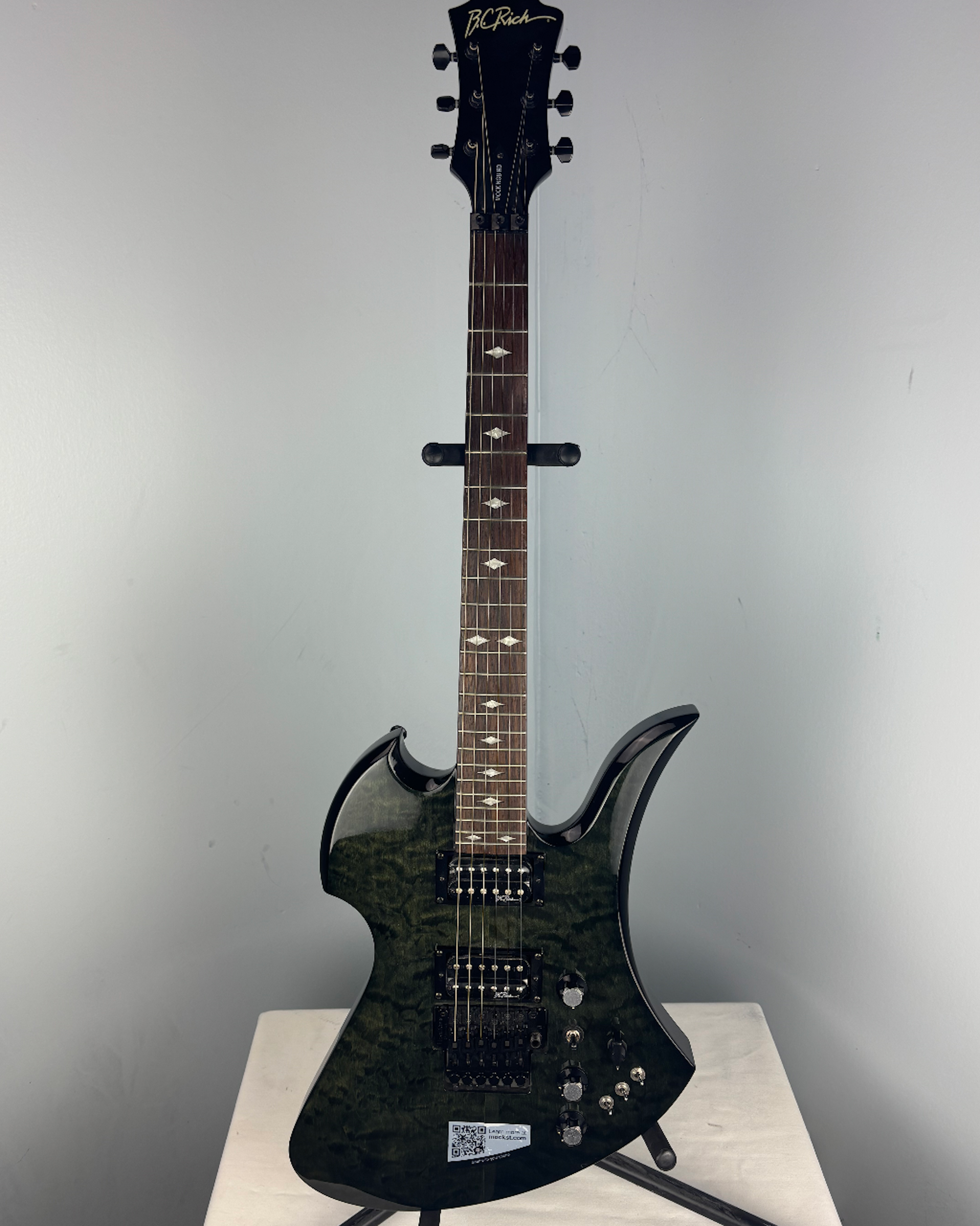 B.C. Rich Mockingbird ST 2013 - Trans Green - EXCELLENT condition with Hardshell Case