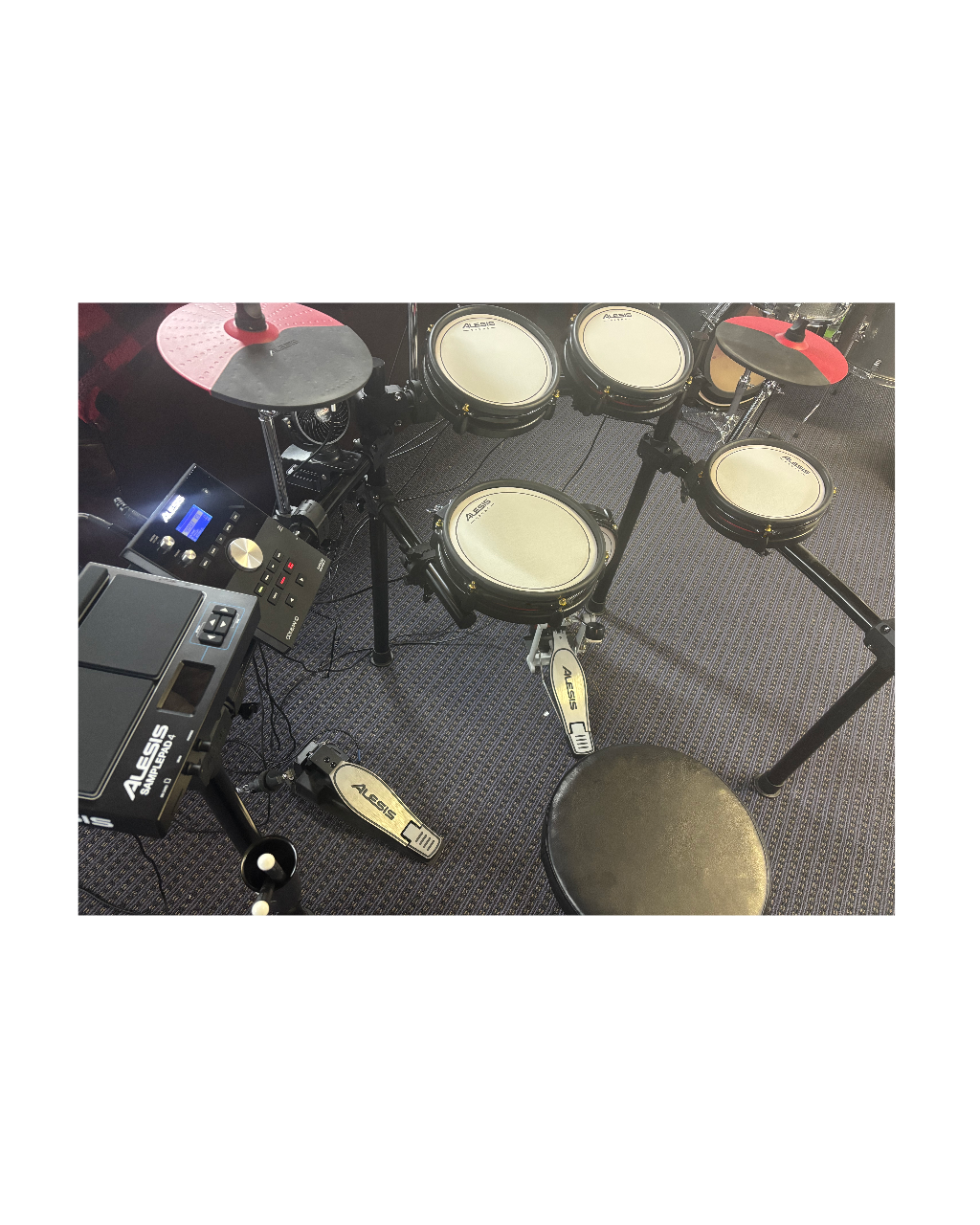 Alesis Command Mesh Electronic Drum Set + Alesis SamplePad 4