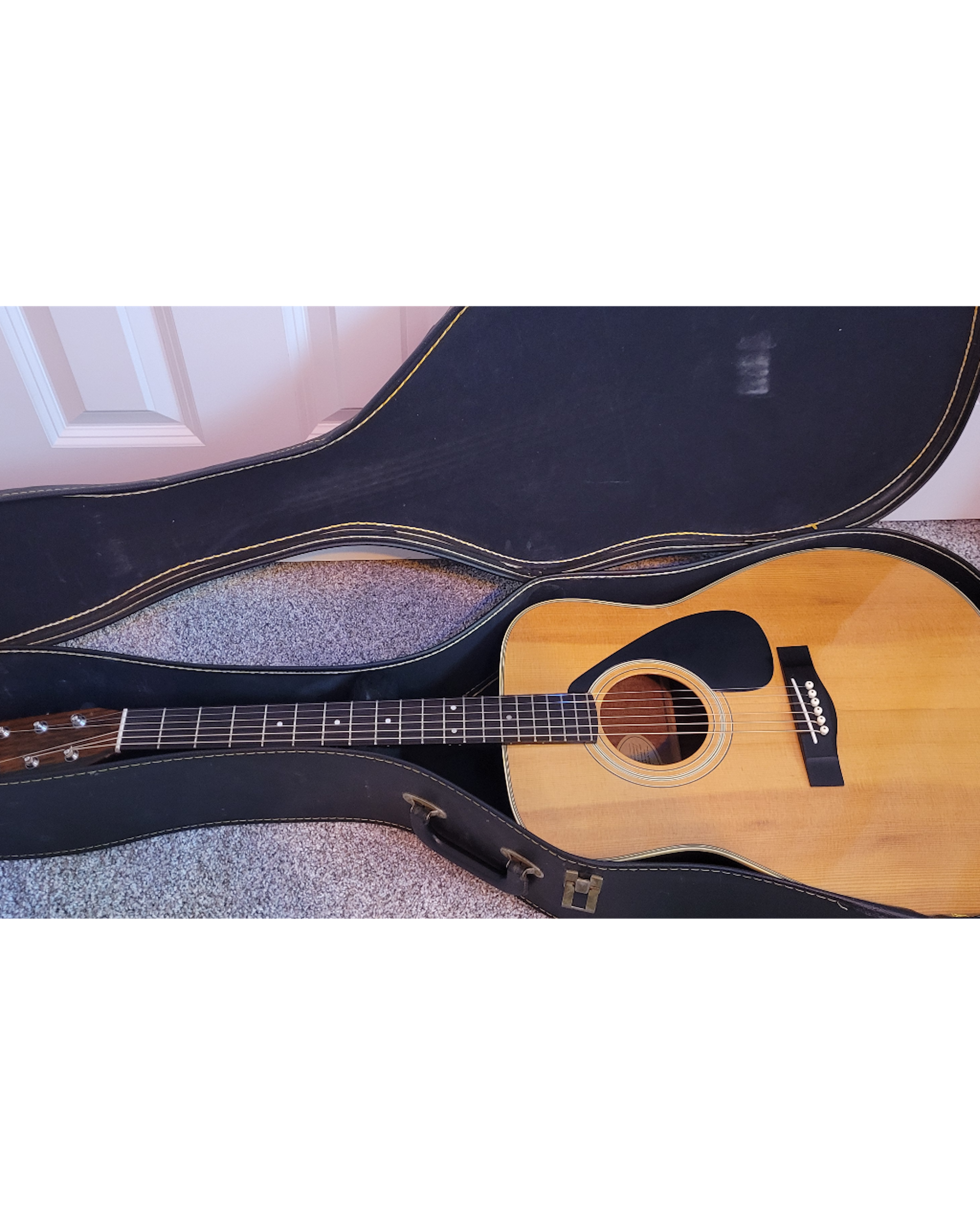 Yamaha FG-335II with case