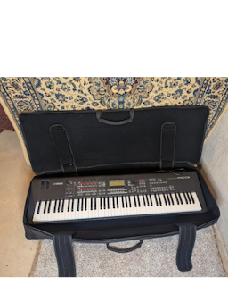 Yamaha MOX8 88-key Synthesizer Workstation