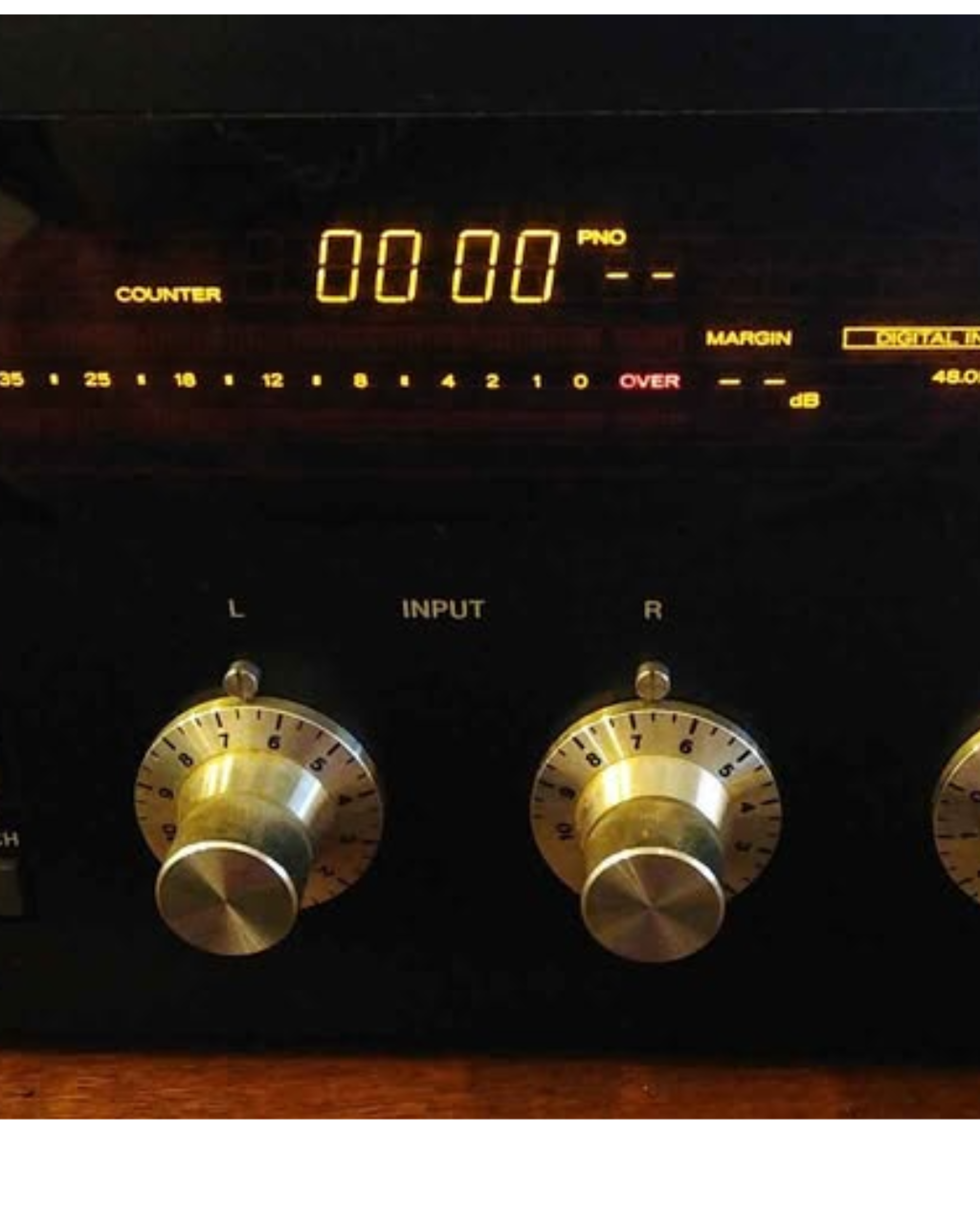 Tascam DA30 Pro DAT Recorder w/Wired rrmote