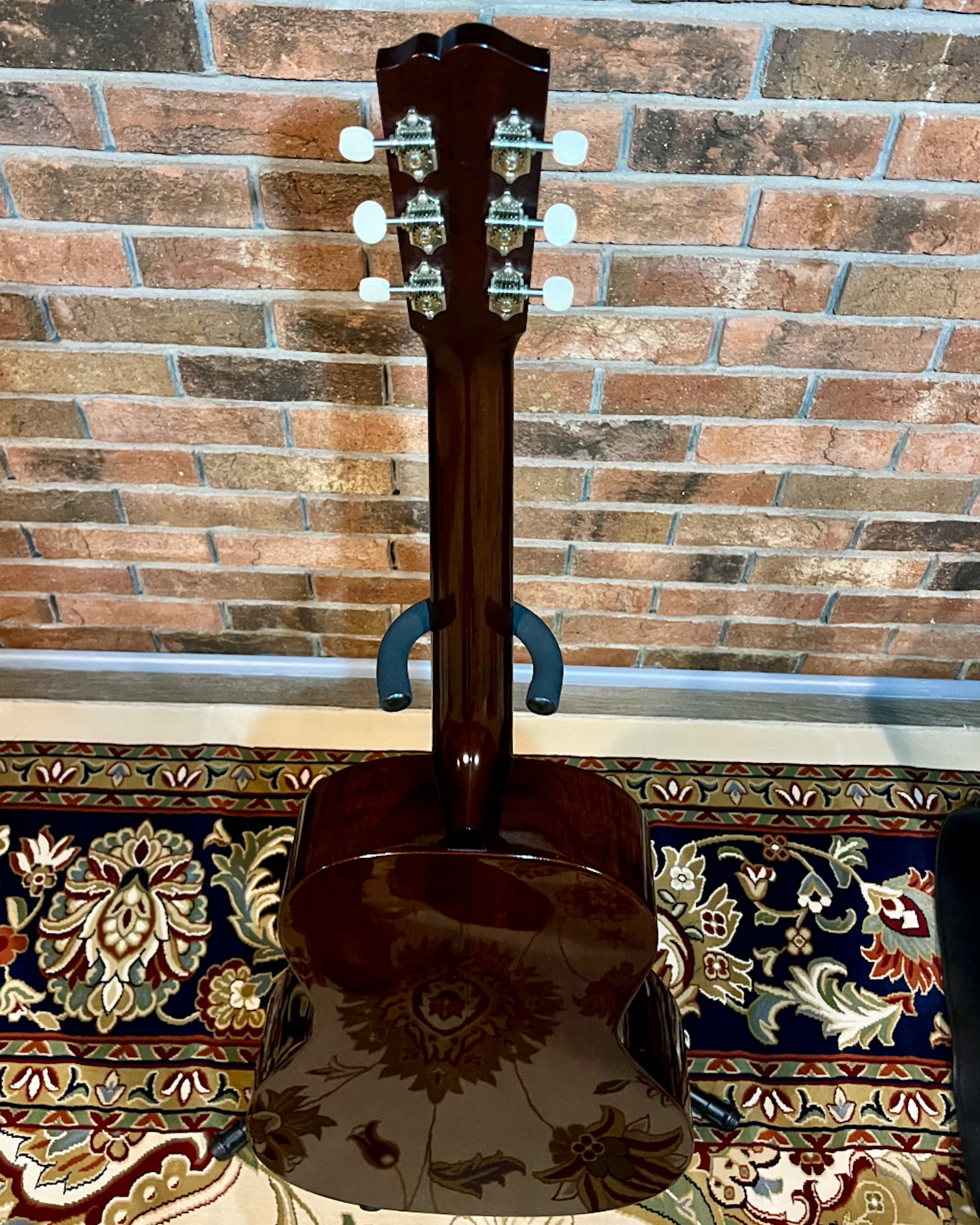 Carousel image 8