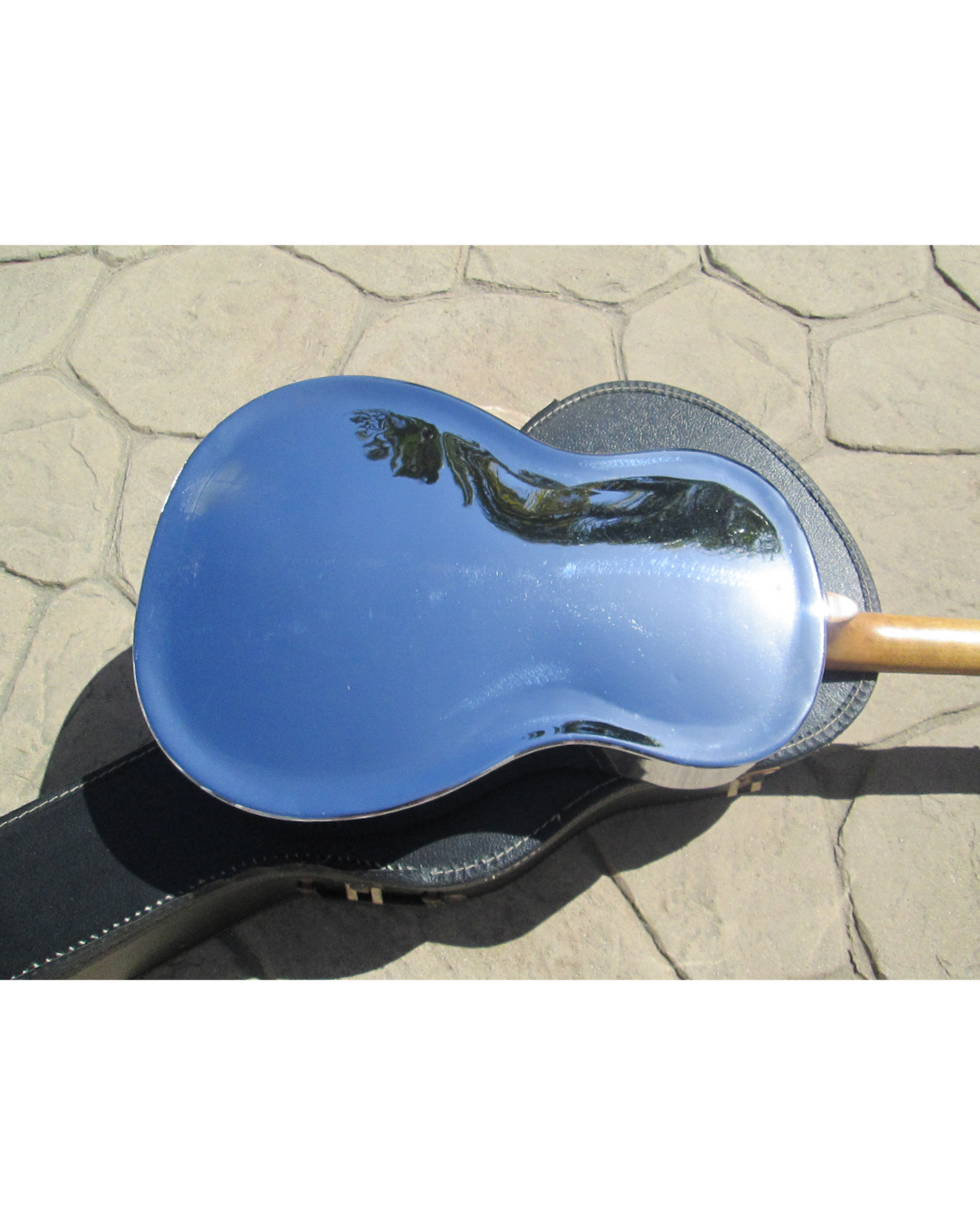 Carousel image 8